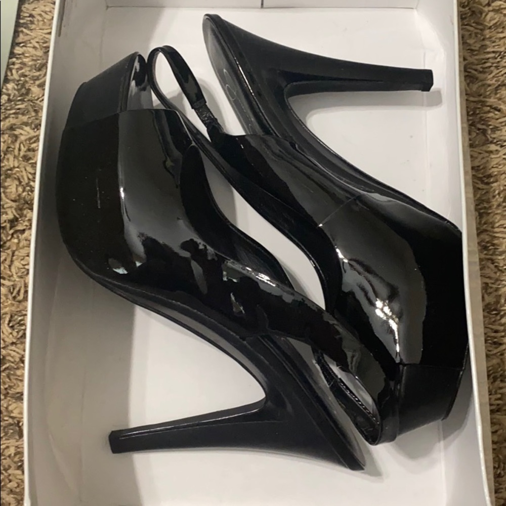 Jessica Simpson black patent heels